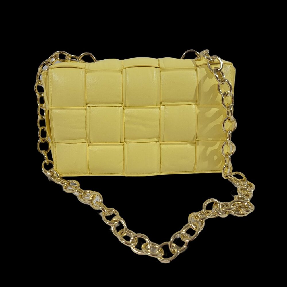 New Women's Fashion Quilt Bag Pu Leather with shoulder and wrist chain strap.